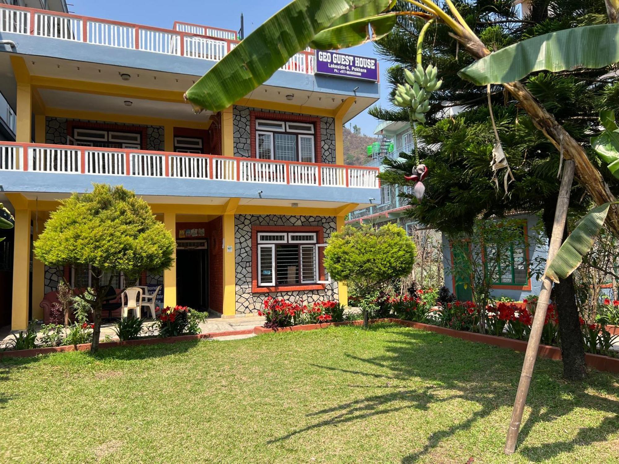 Geo Guest House Pokhara Luaran gambar
