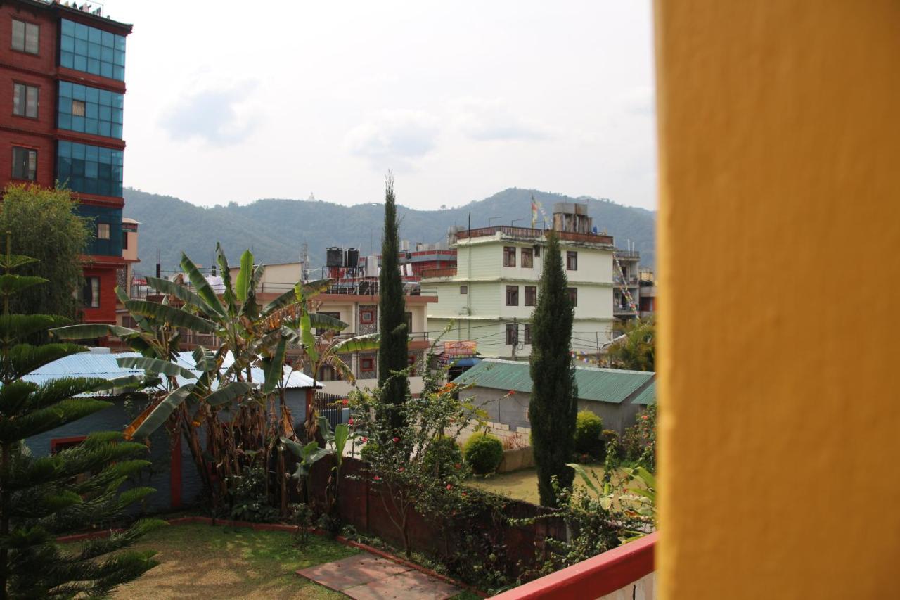 Geo Guest House Pokhara Luaran gambar