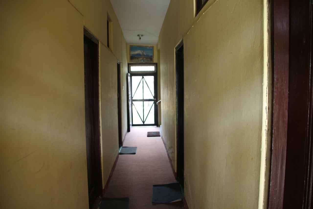 Geo Guest House Pokhara Luaran gambar