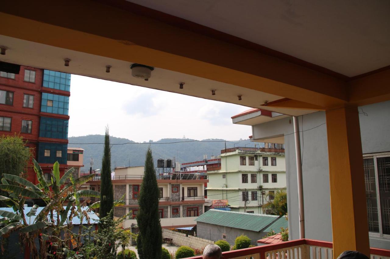 Geo Guest House Pokhara Luaran gambar