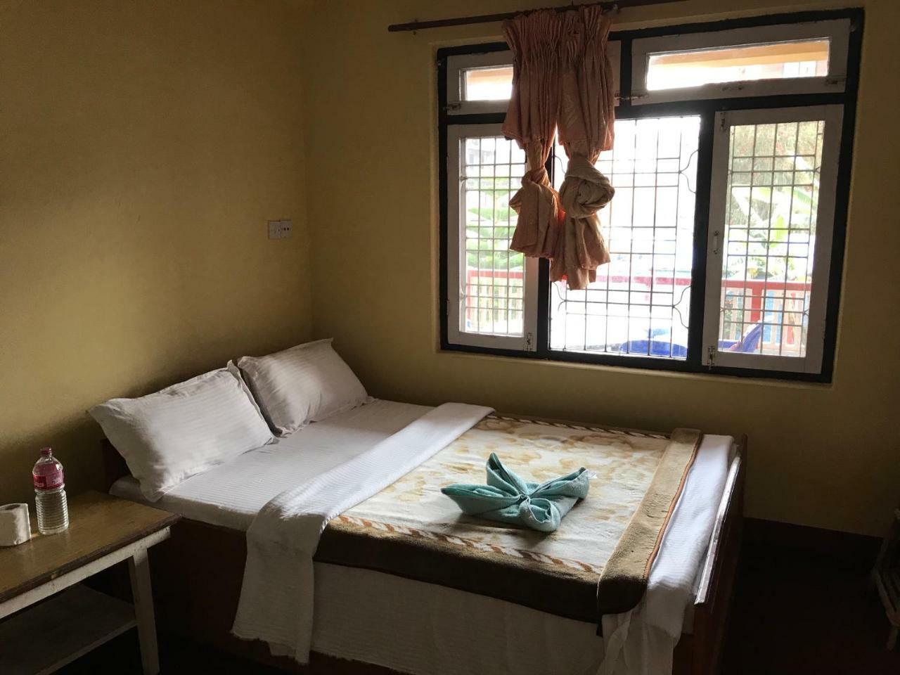 Geo Guest House Pokhara Luaran gambar