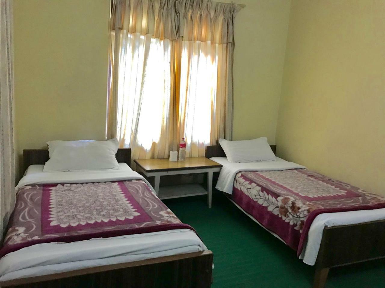 Geo Guest House Pokhara Luaran gambar
